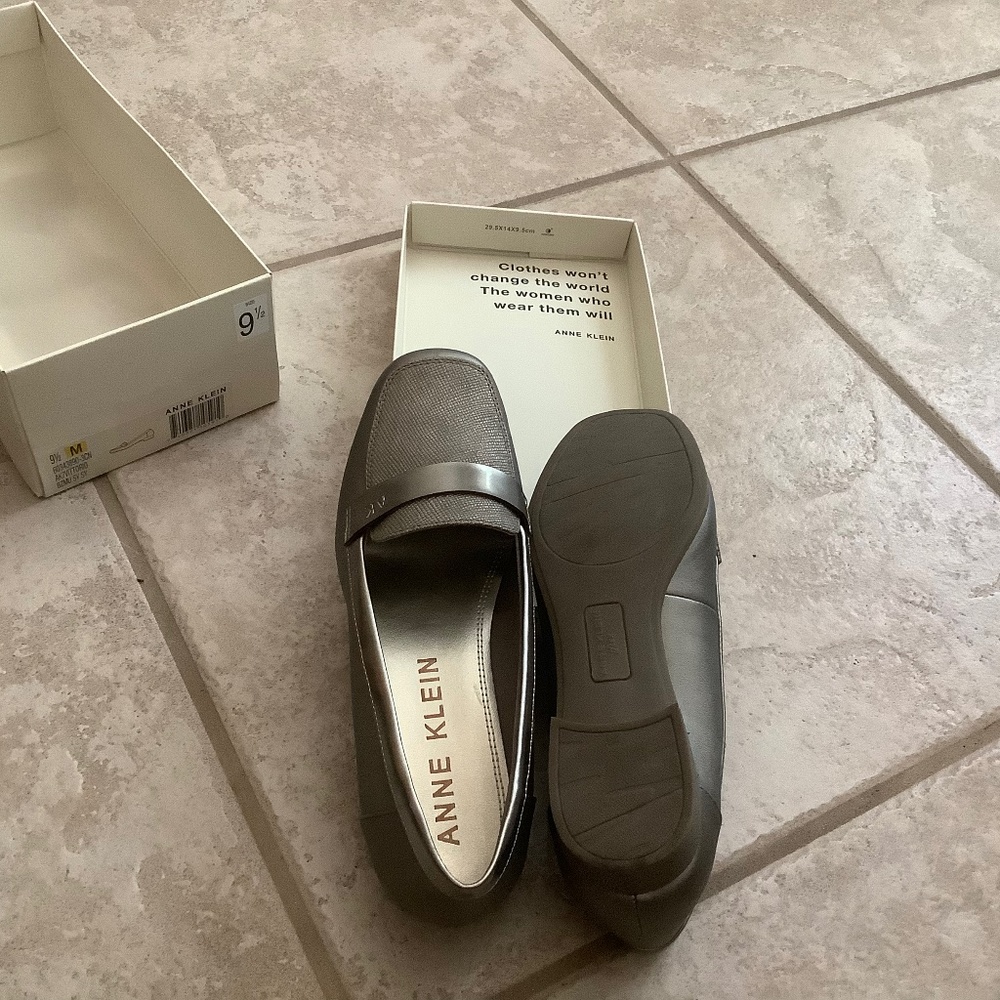 Anne Klein Vittorio shoe size 9 & 1/2